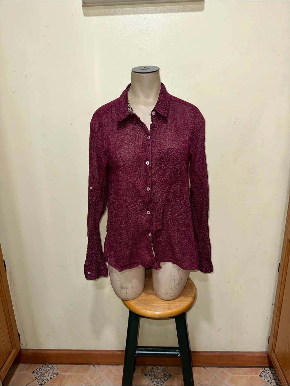 Woman’s Holding Horses long sleeve collar button down shirt top